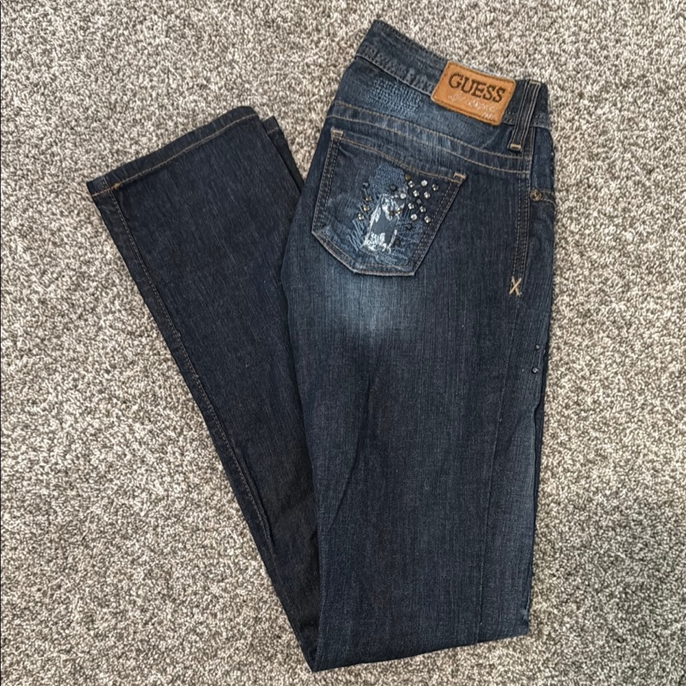 NWOT GUESS Women's Dark Blue Jeans size 23 with embellishments